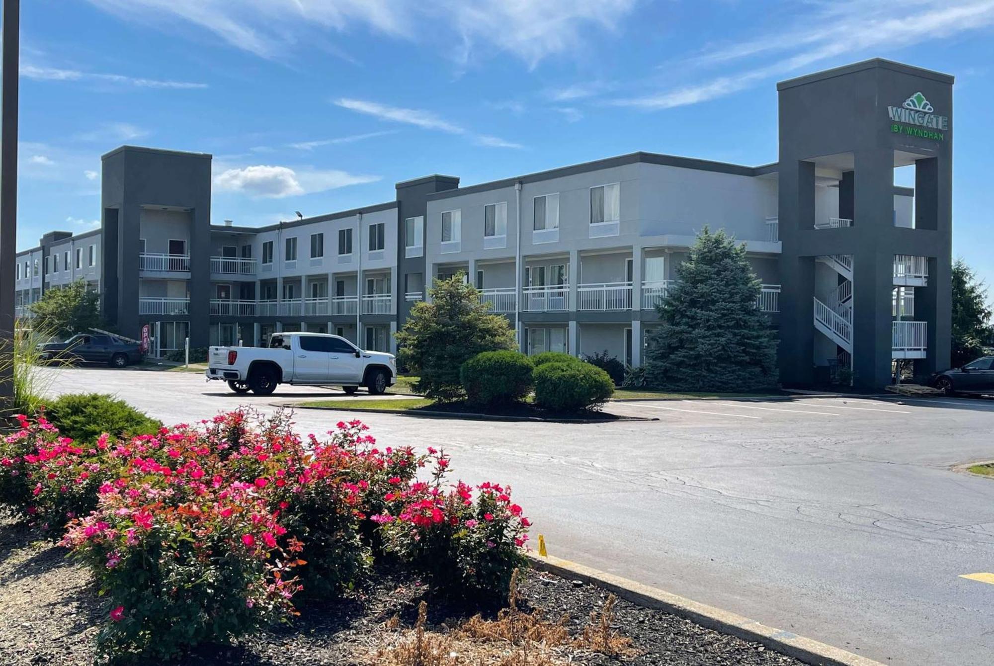 Wingate By Wyndham Dayton North Hotel Kültér fotó